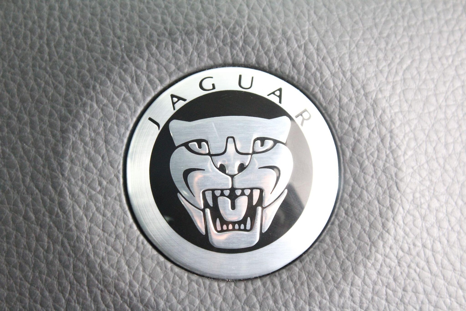 Used Jaguar XF 2011 for sale - 76992418: Photo 27