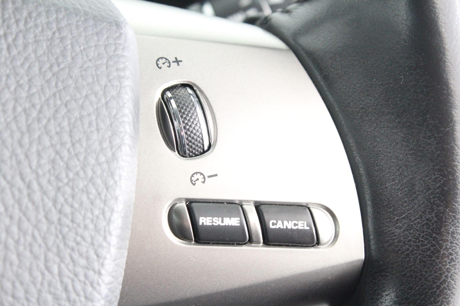 Used Jaguar XF 2011 for sale - 76992418: Photo 30