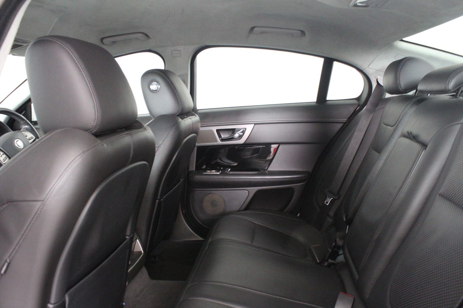 Used Jaguar XF 2011 for sale - 76992418: Photo 32