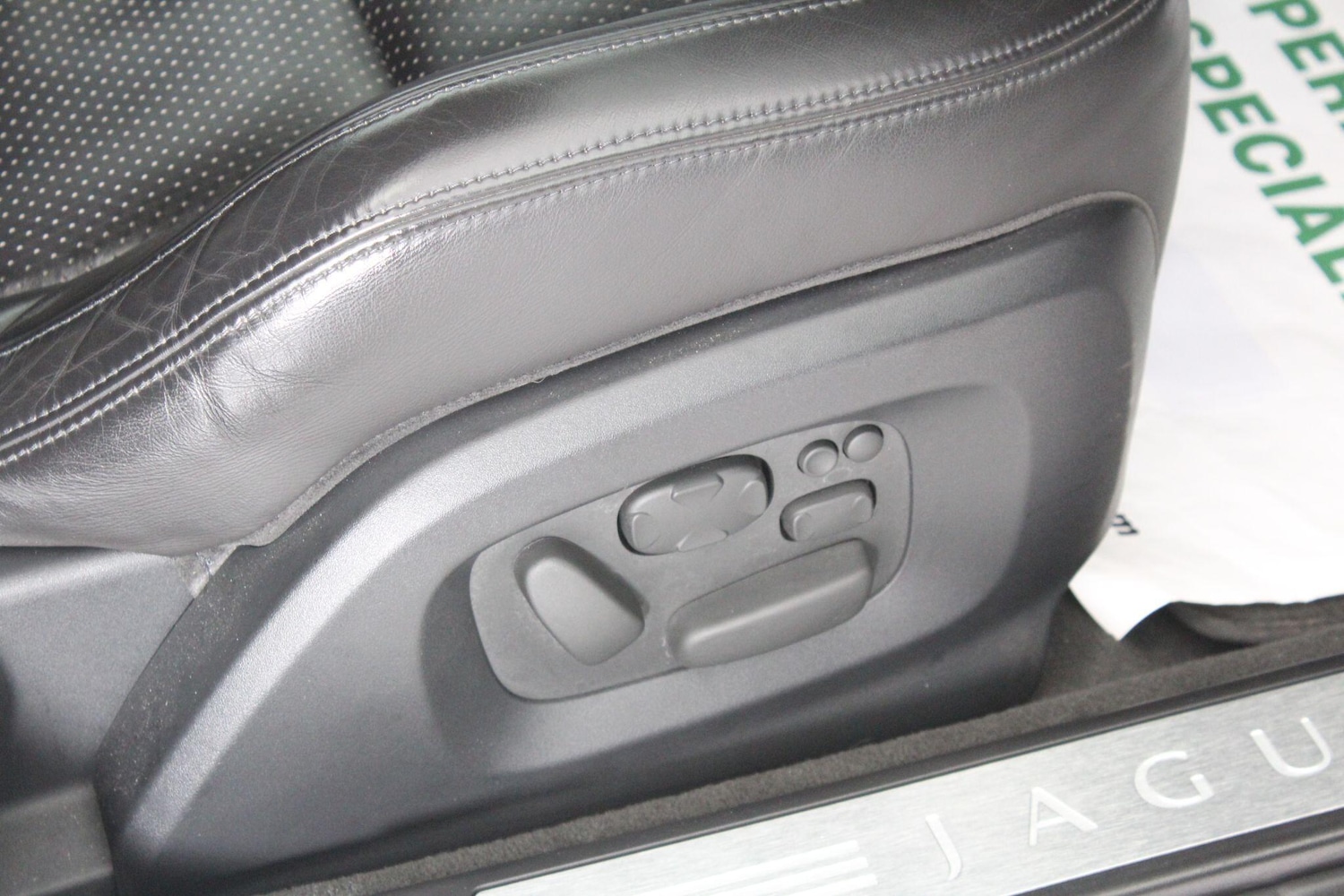 Used Jaguar XF 2011 for sale - 76992418: Photo 46