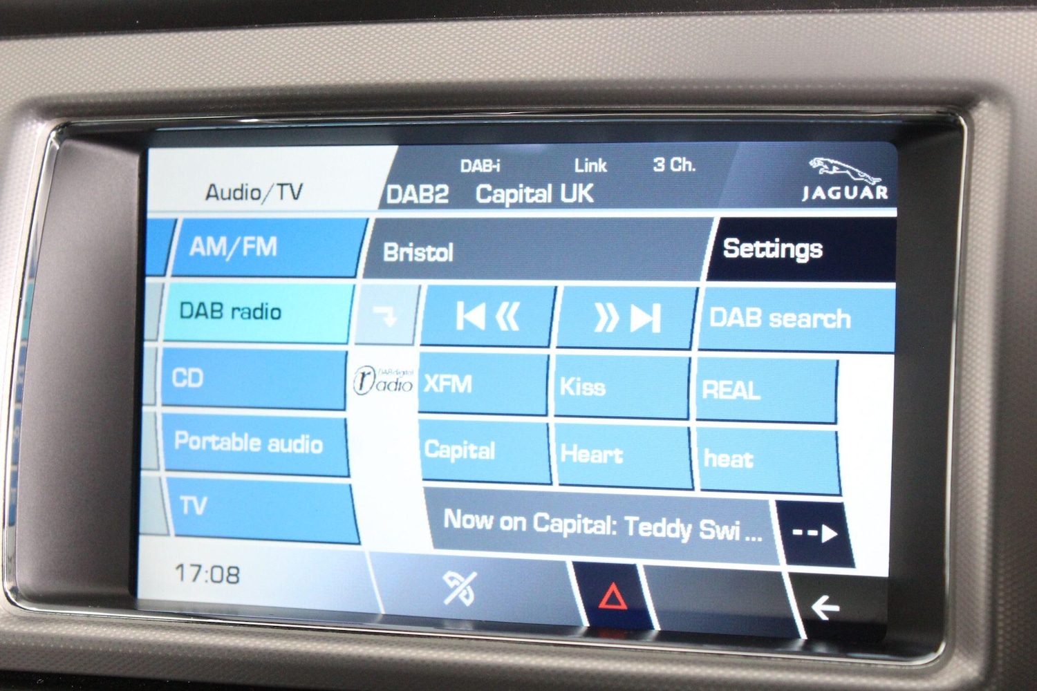 Used Jaguar XF 2011 for sale - 76992418: Photo 55