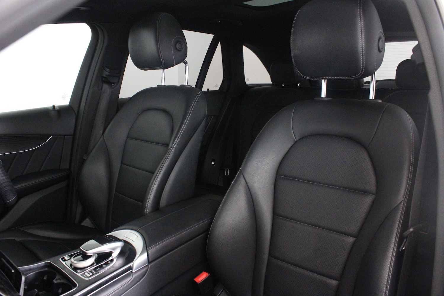 Used Mercedes-Benz GLC 2016 for sale - 77049799: Photo 50