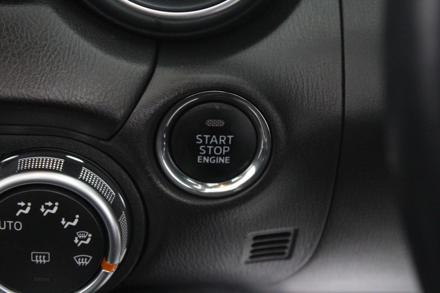 Used Mazda MX-5 2019 for sale - 76990672: Photo 52