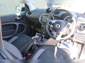 Used smart fortwo 2021 for sale - 78157609: Photo