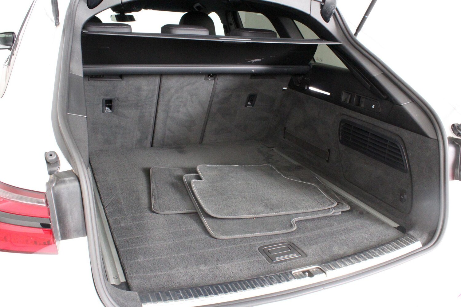 Used Audi A6 Avant for sale - 76994732: Photo 63