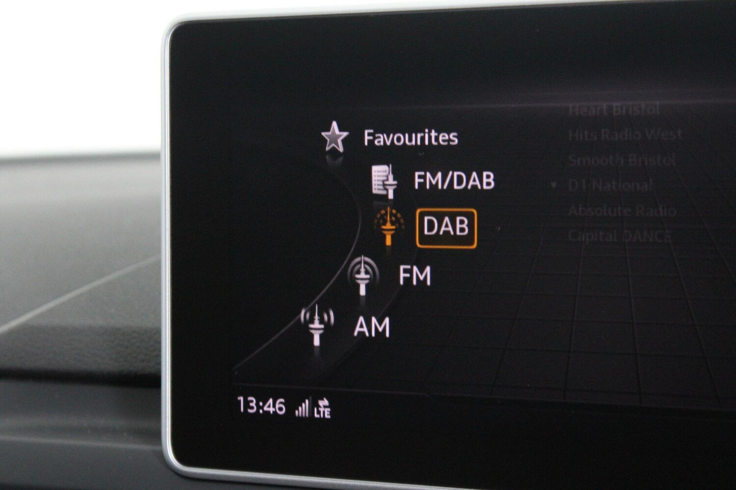 Used Audi A4 Avant for sale - 76997829: Photo 42