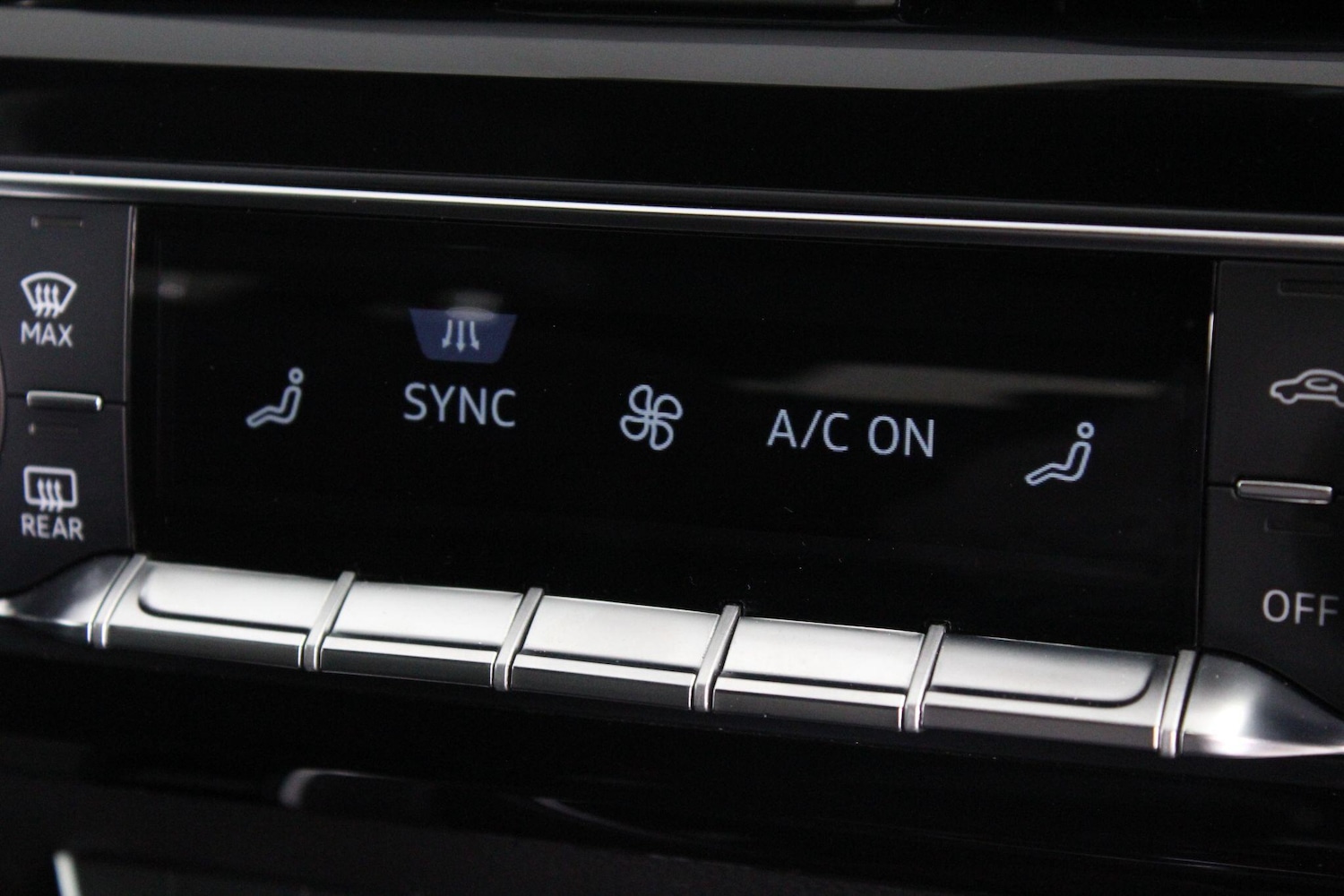 Used Audi A4 Avant for sale - 76997829: Photo 52