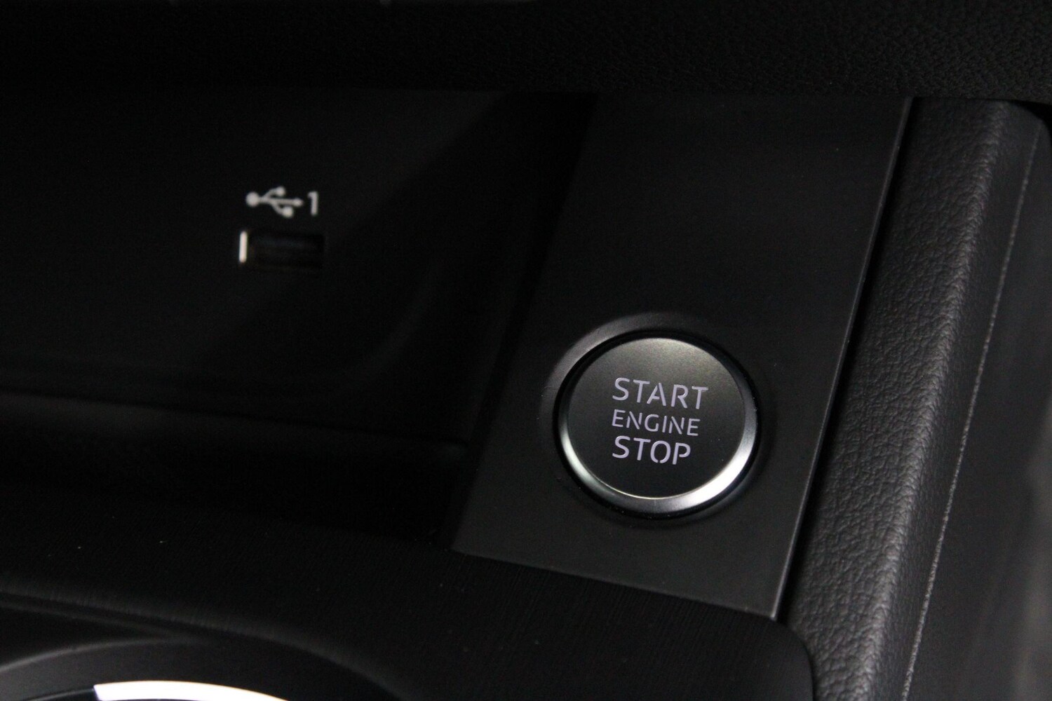 Used Audi A4 Avant for sale - 76997829: Photo 56