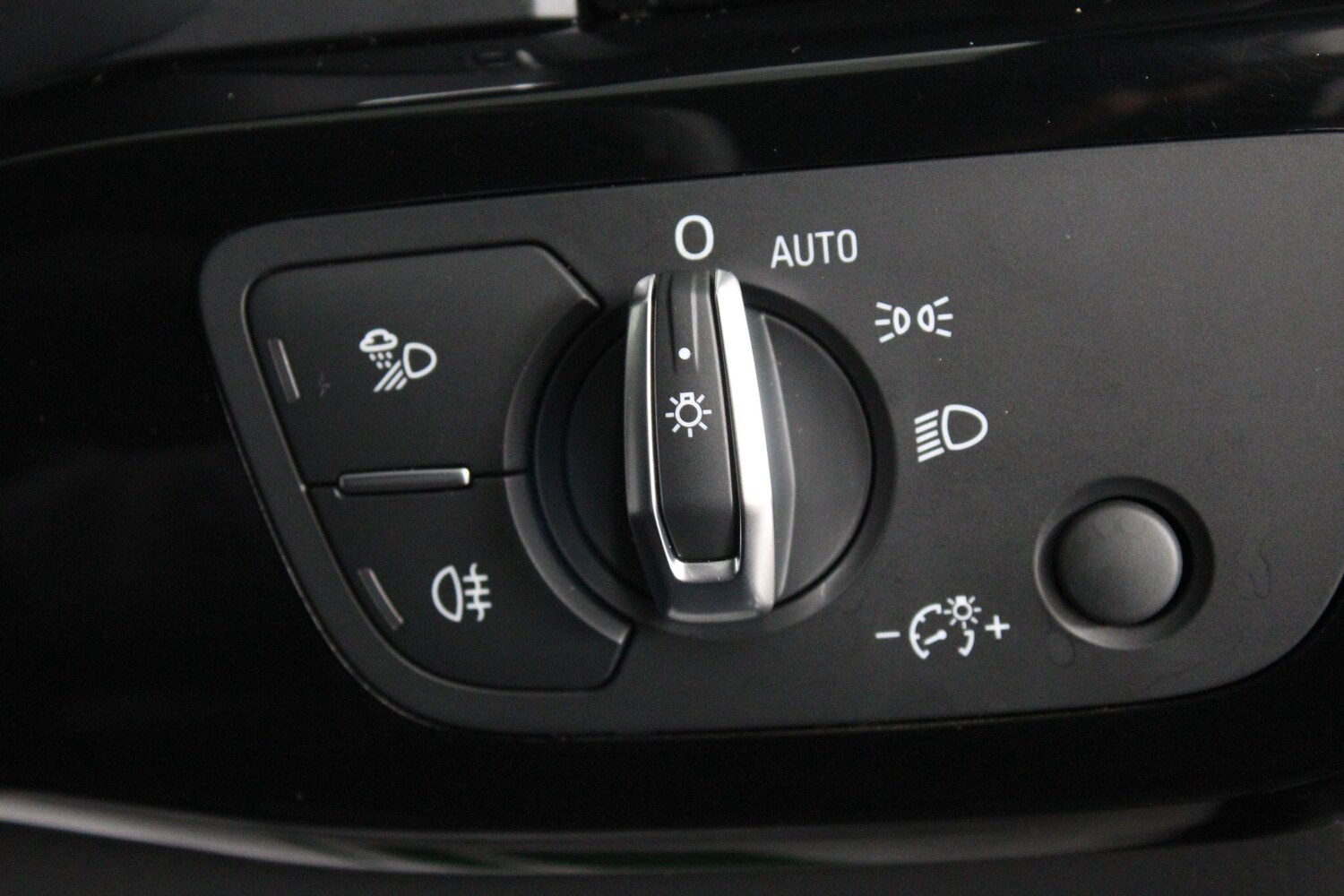 Used Audi A4 Avant for sale - 76997829: Photo 59