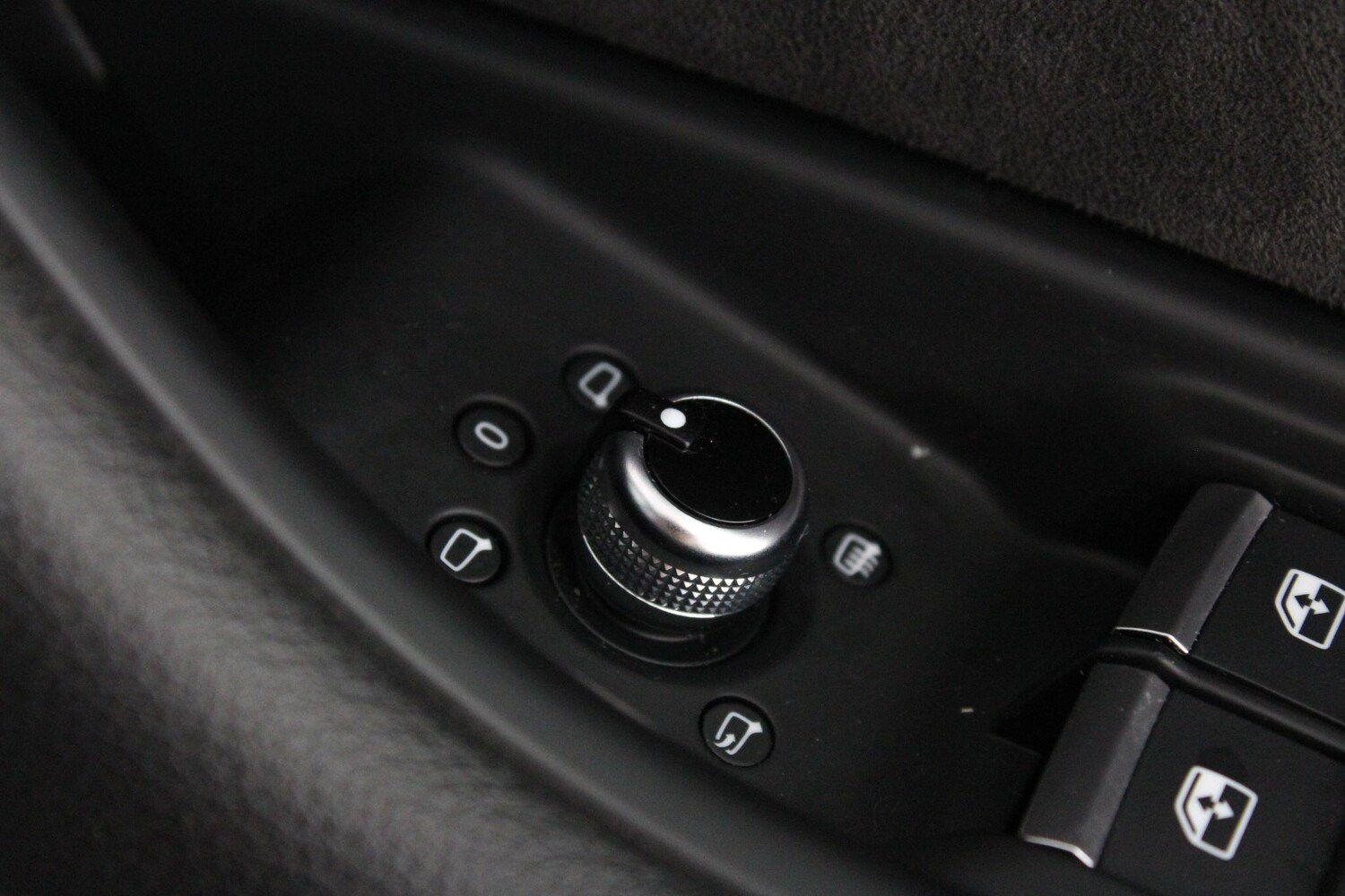 Used Audi A4 Avant for sale - 76997829: Photo 61