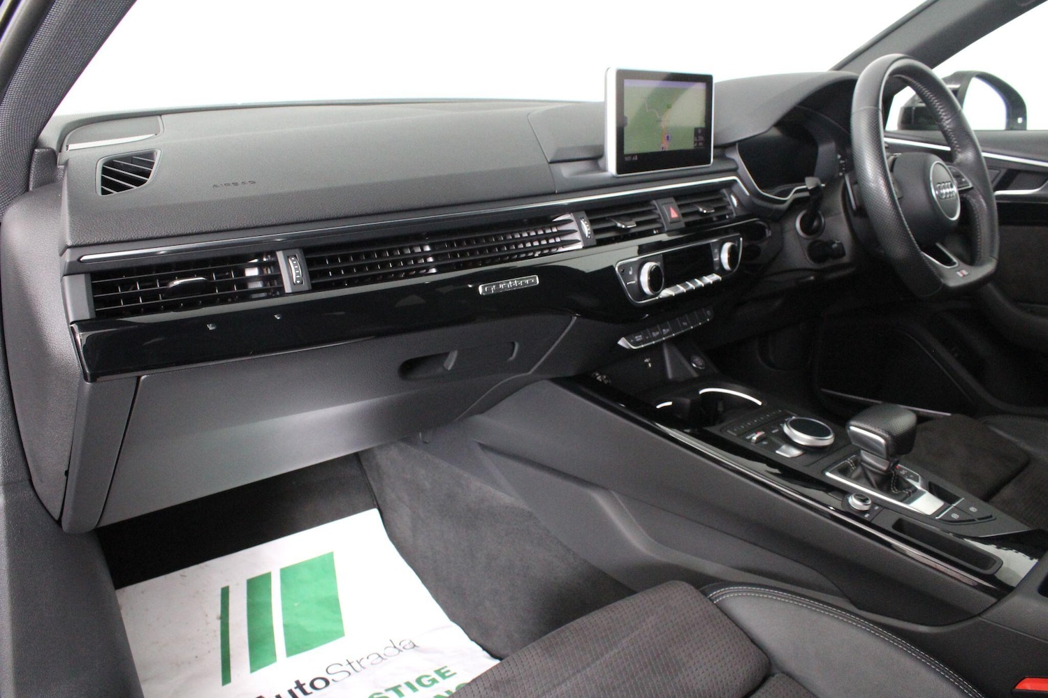 Used Audi A4 Avant for sale - 76997829: Photo 64