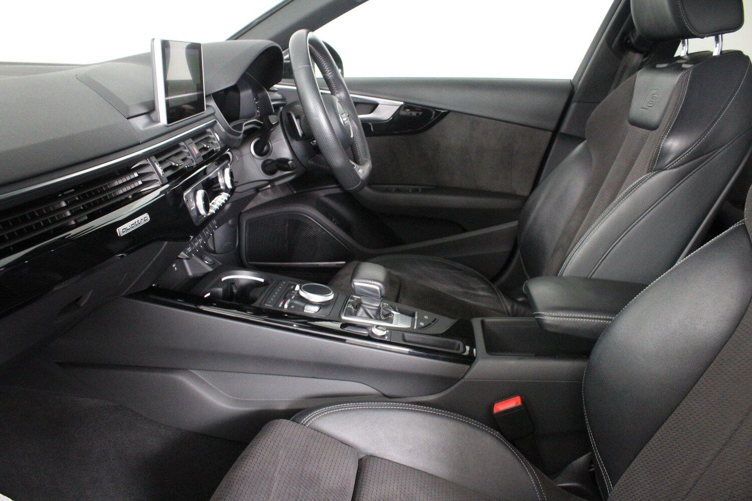 Used Audi A4 Avant for sale - 76997829: Photo 65