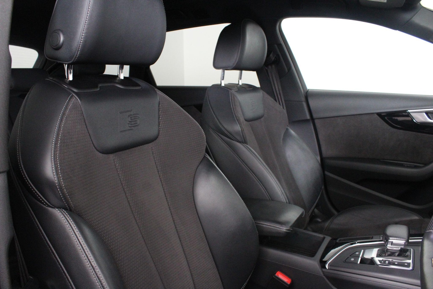 Used Audi A4 Avant for sale - 76997829: Photo 67