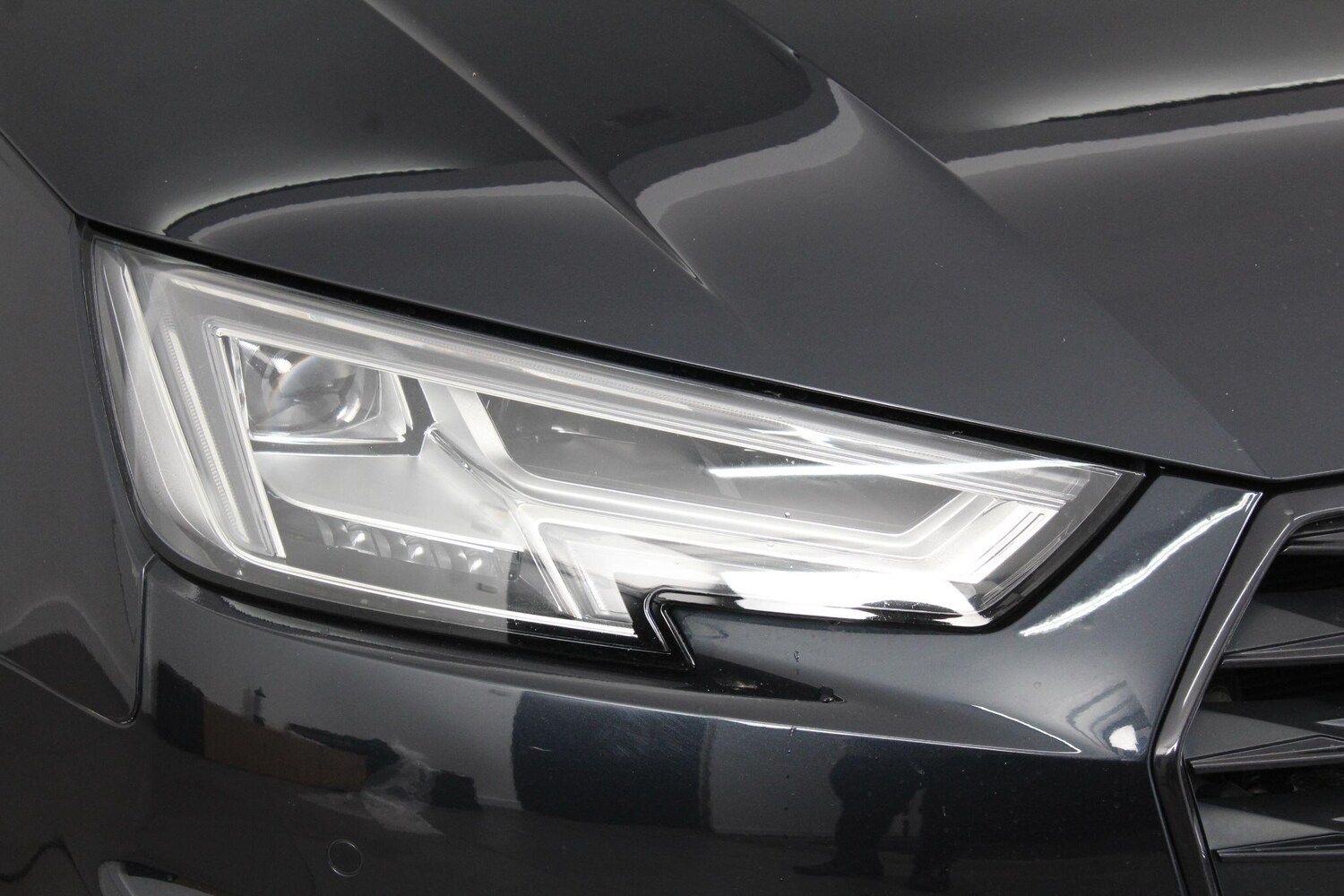 Used Audi A4 Avant for sale - 76997829: Photo 81