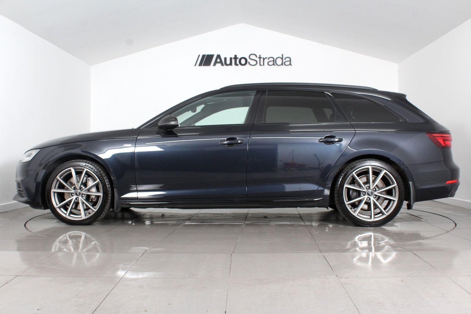 Used Audi A4 Avant for sale - 76997829: Photo 9