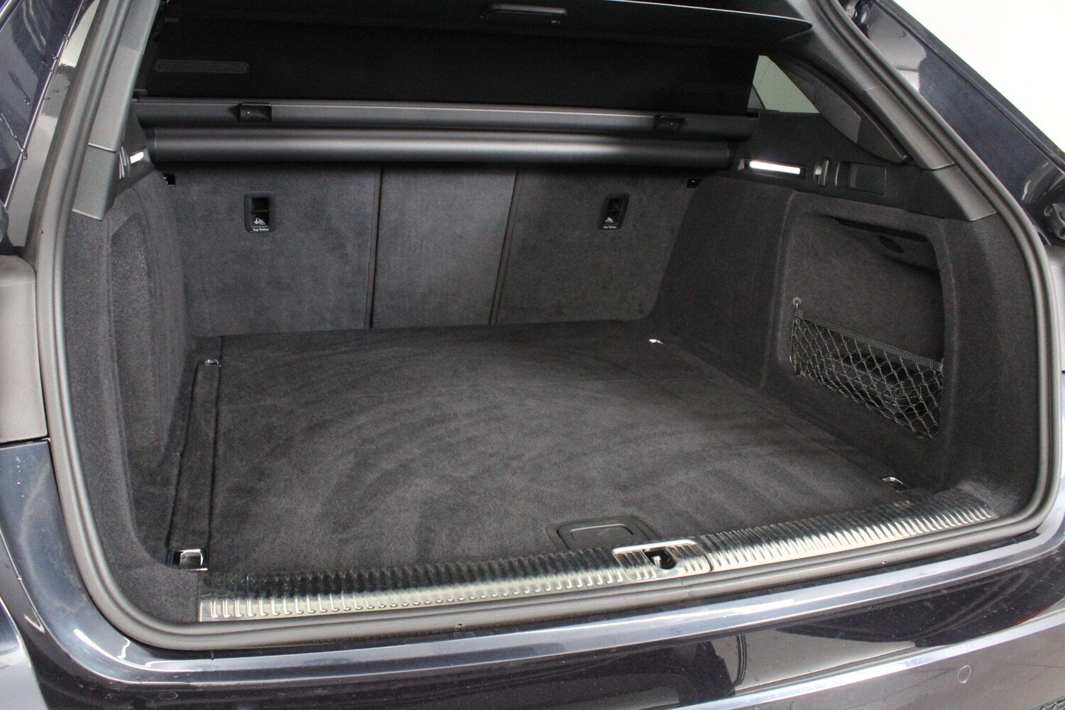 Used Audi A4 Avant for sale - 76997829: Photo 92