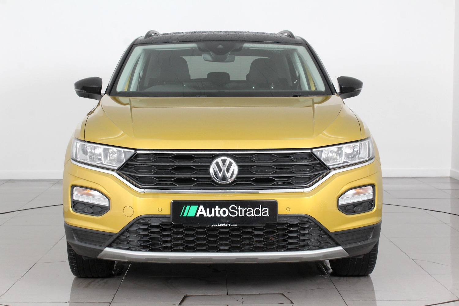 Used Volkswagen T-Roc for sale - 76995943: Photo 17