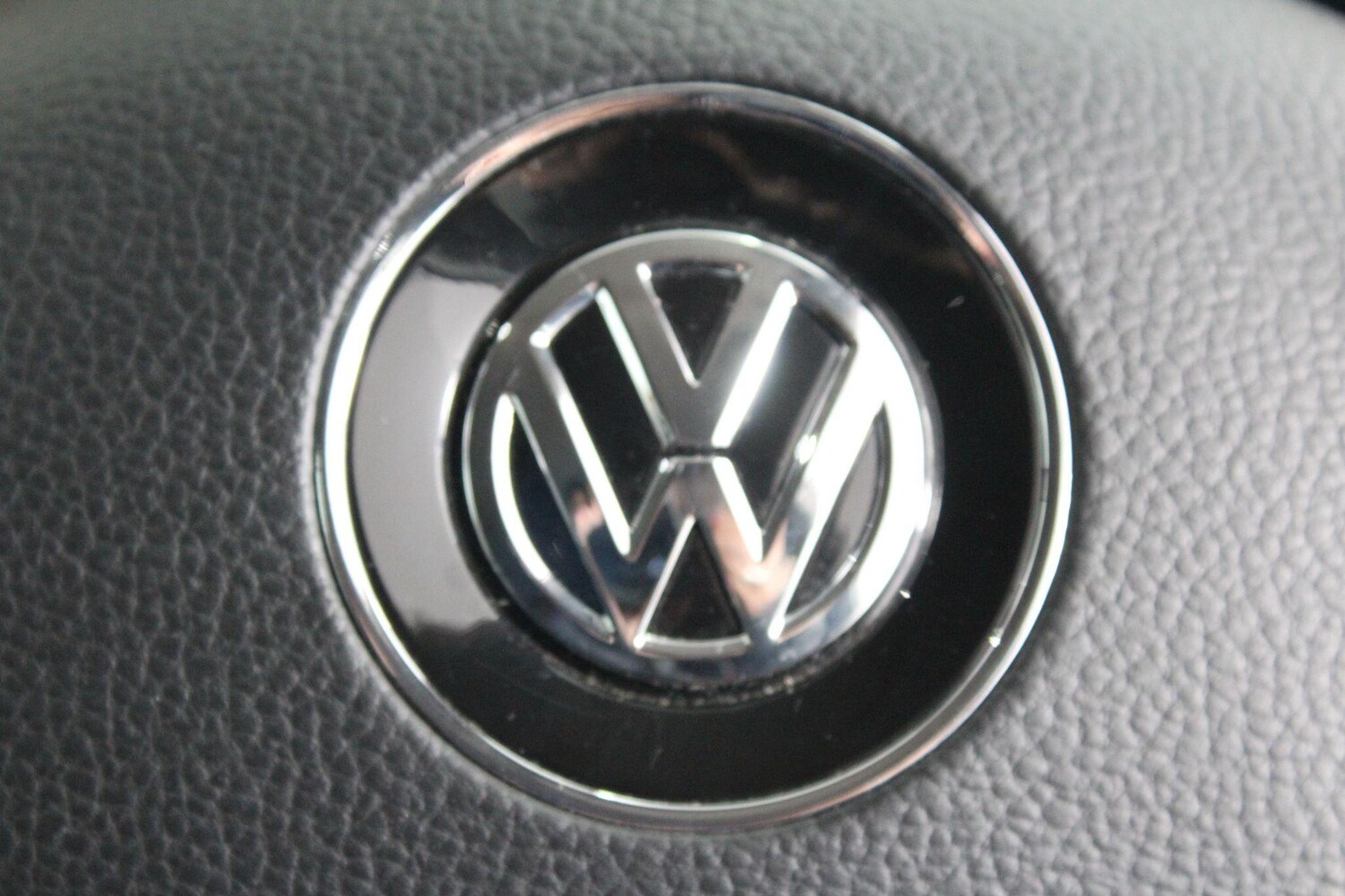 Used Volkswagen T-Roc for sale - 76995943: Photo 27