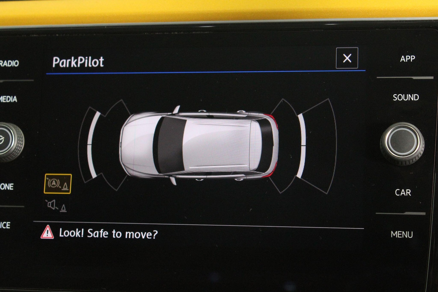 Used Volkswagen T-Roc for sale - 76995943: Photo 34