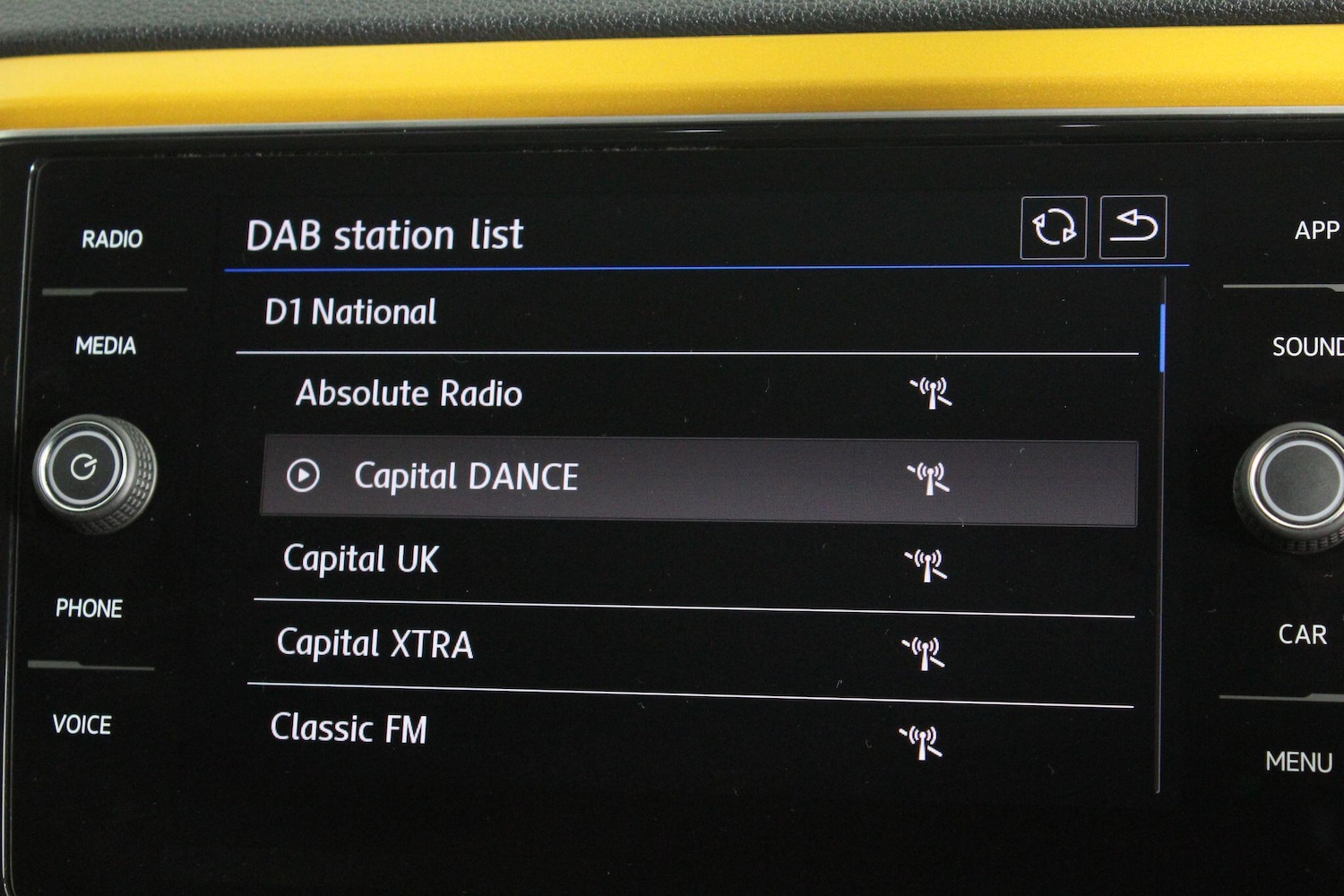 Used Volkswagen T-Roc for sale - 76995943: Photo 39