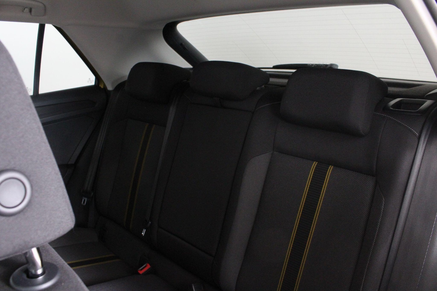 Used Volkswagen T-Roc for sale - 76995943: Photo 56