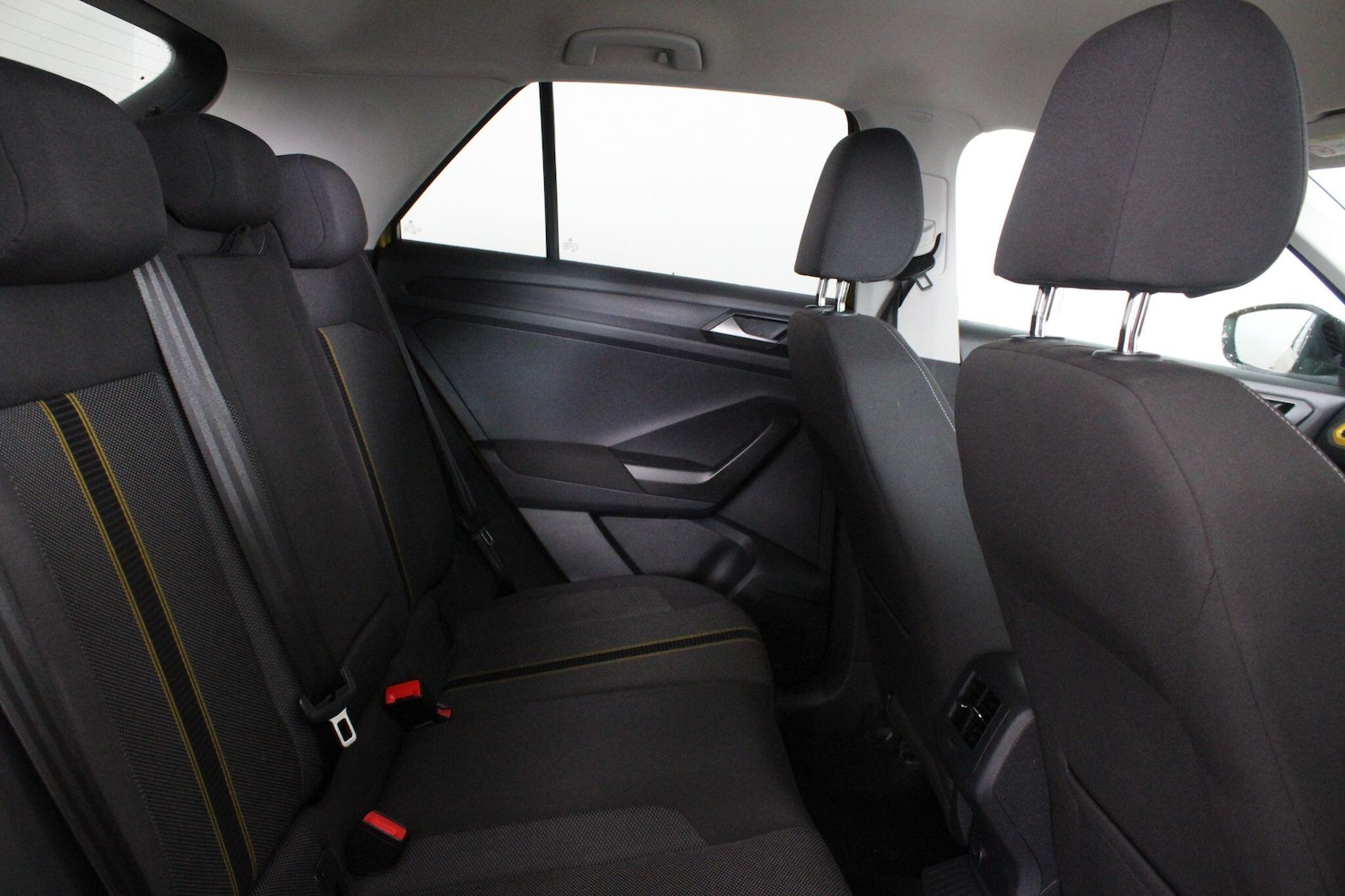 Used Volkswagen T-Roc for sale - 76995943: Photo 59