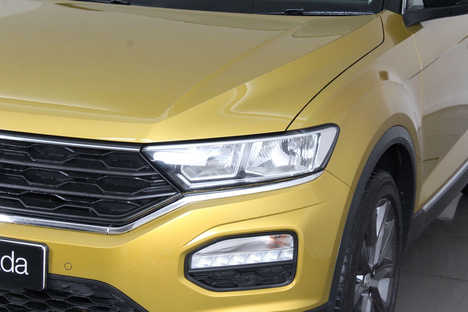 Used Volkswagen T-Roc for sale - 76995943: Photo 65