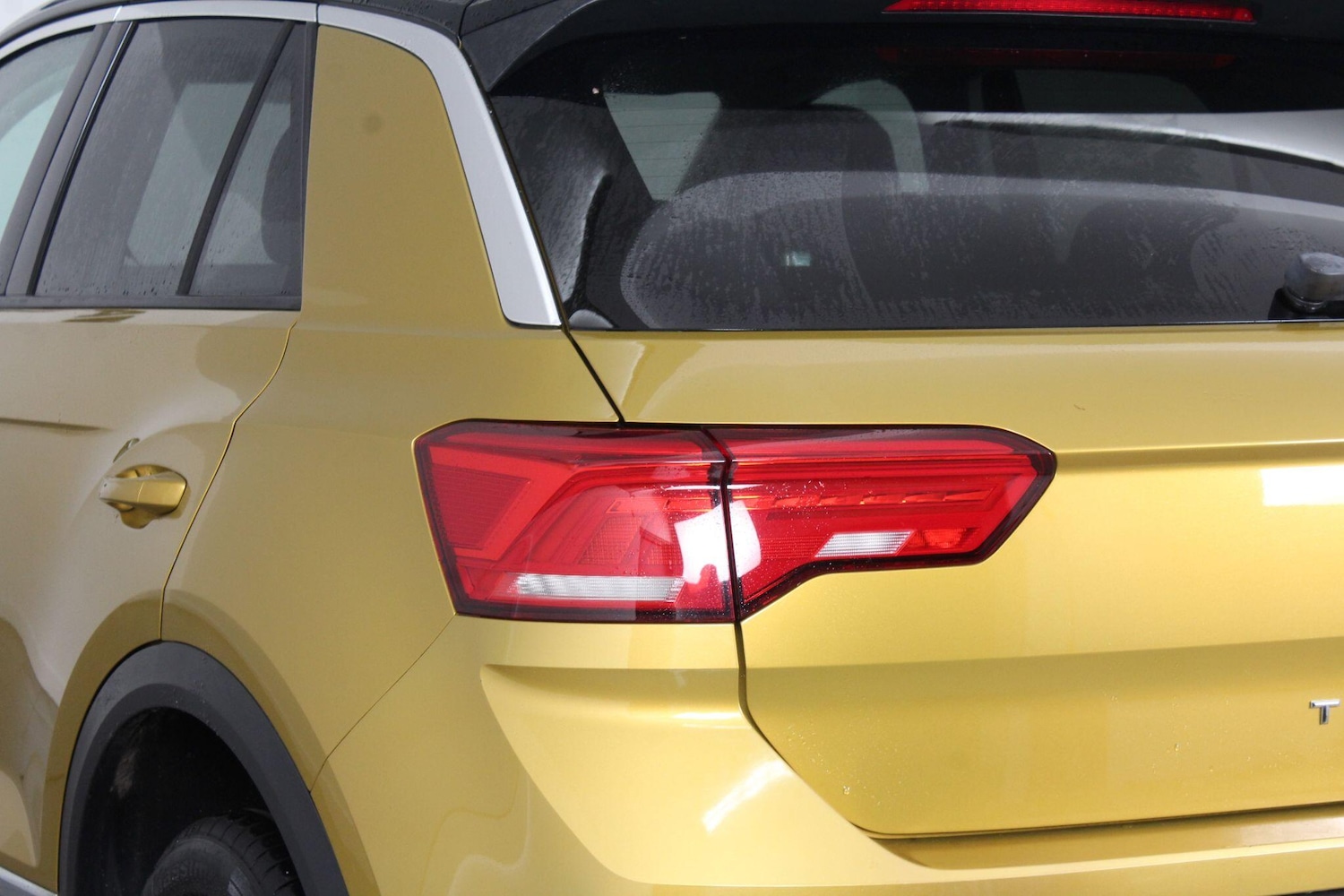 Used Volkswagen T-Roc for sale - 76995943: Photo 66