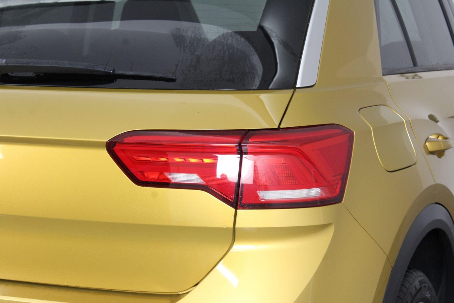 Used Volkswagen T-Roc for sale - 76995943: Photo 67