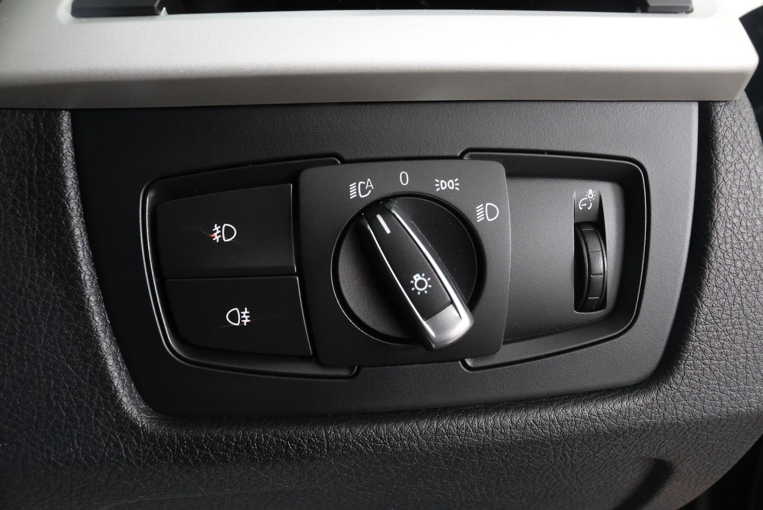 Used BMW 3 Series for sale - 77279920: Photo 25