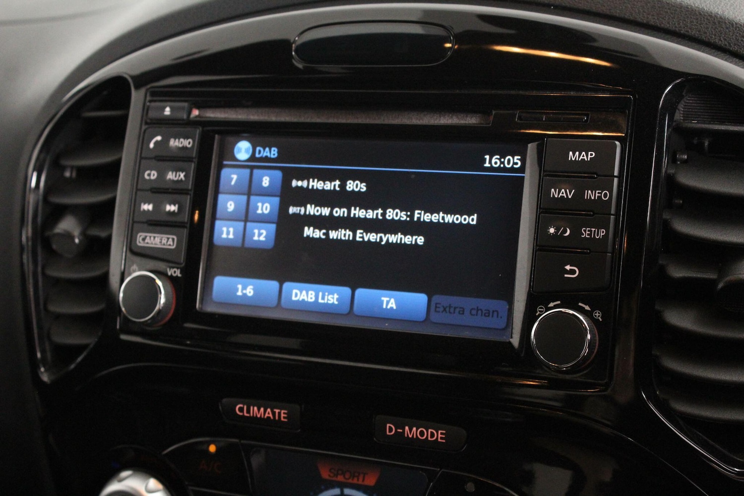 Used Nissan Juke 2016 for sale - 77351615: Photo 32