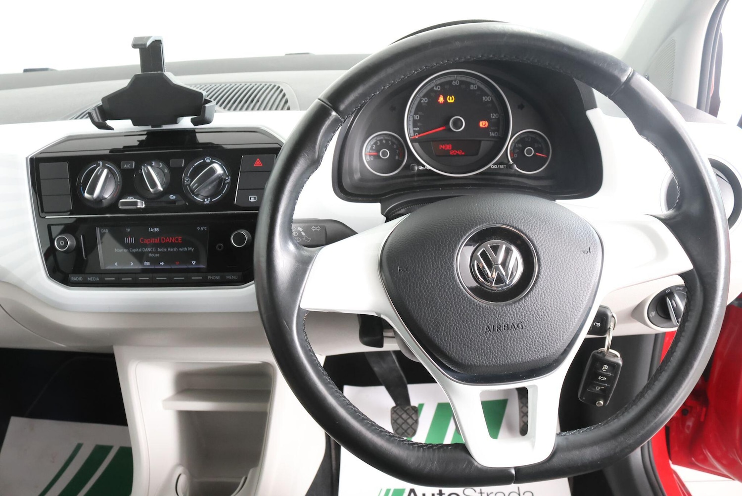 Used Volkswagen up! 2017 for sale - 77598083: Photo 22