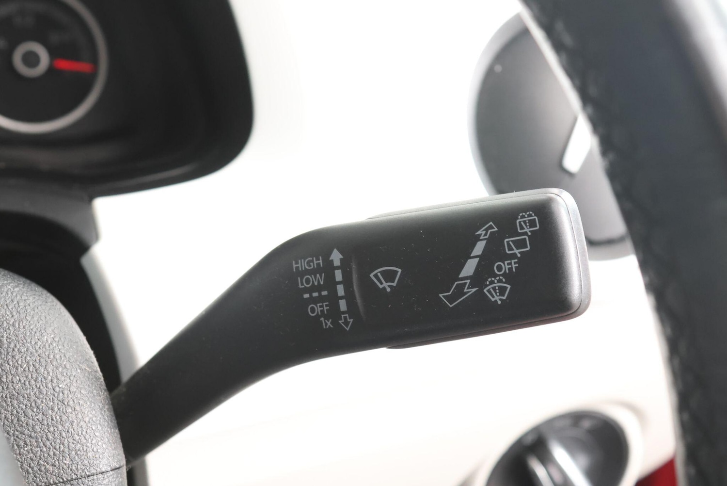 Used Volkswagen up! 2017 for sale - 77598083: Photo 25