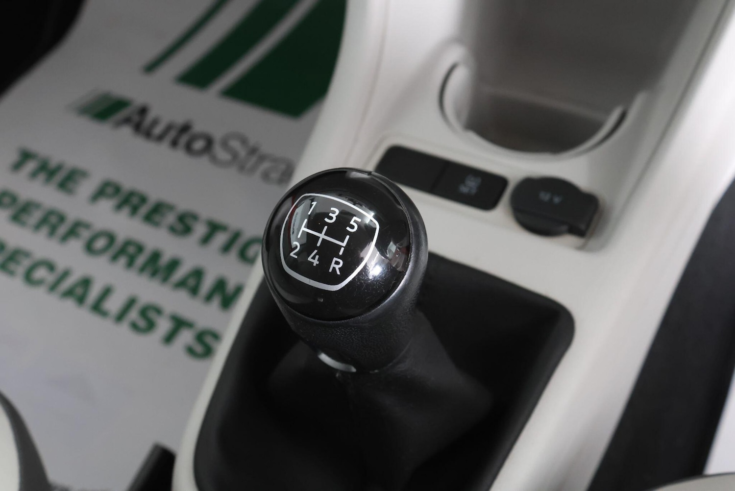 Used Volkswagen up! 2017 for sale - 77598083: Photo 32