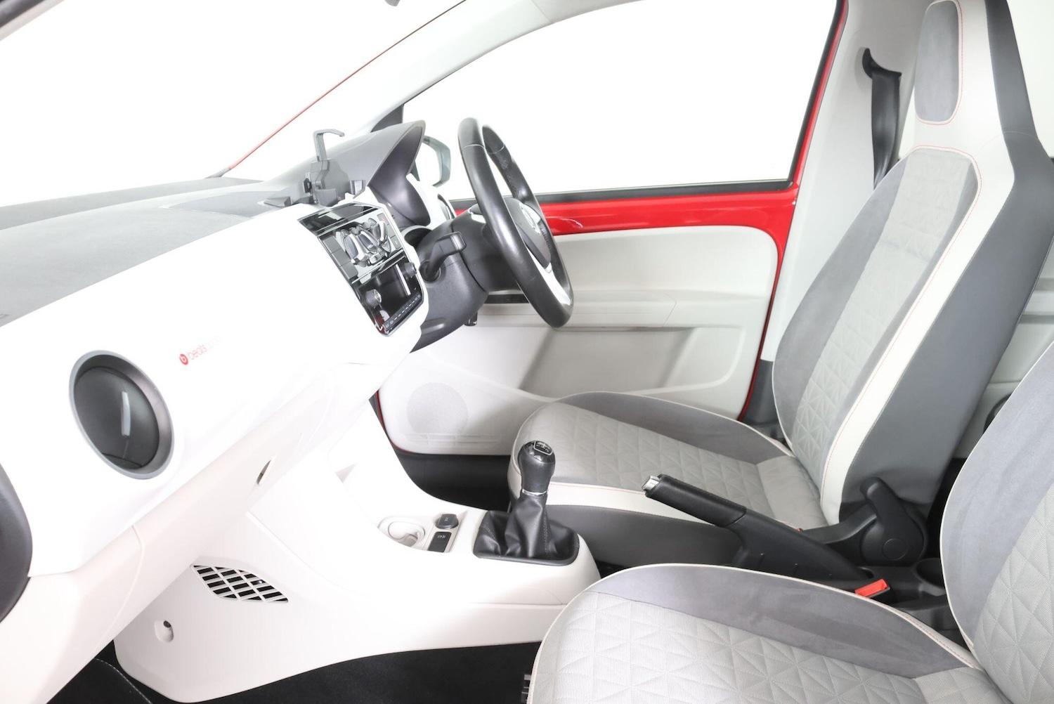 Used Volkswagen up! 2017 for sale - 77598083: Photo 39