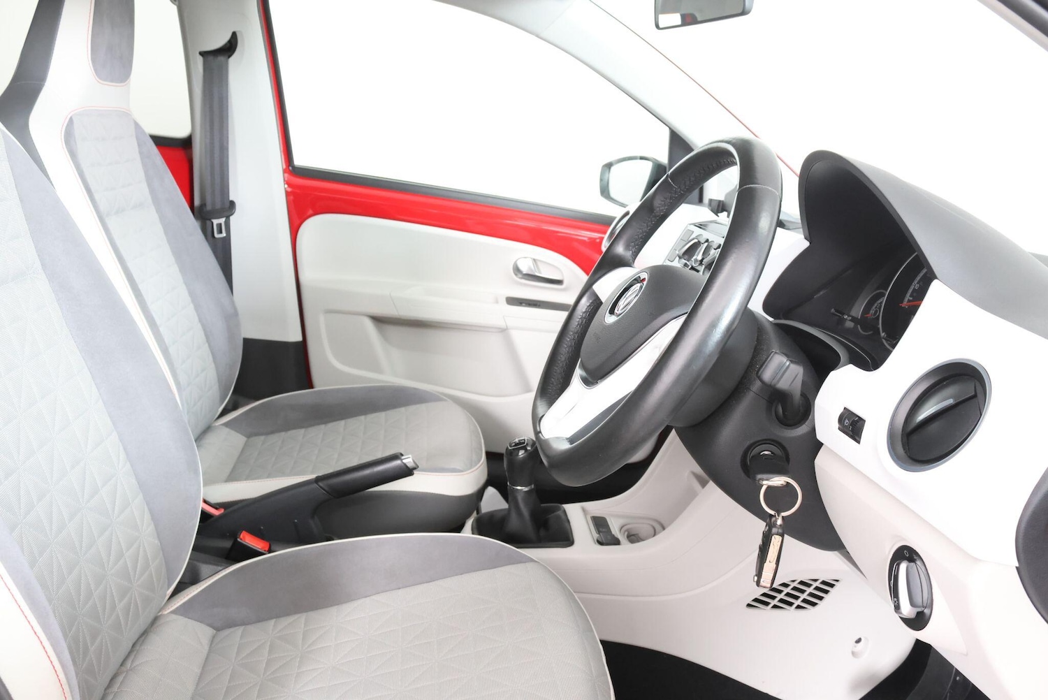 Used Volkswagen up! 2017 for sale - 77598083: Photo 42