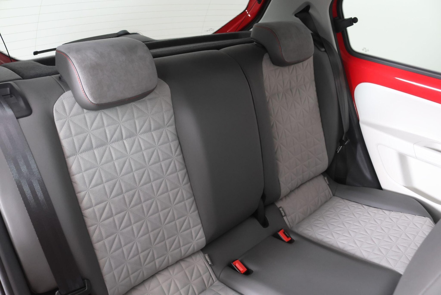 Used Volkswagen up! 2017 for sale - 77598083: Photo 47