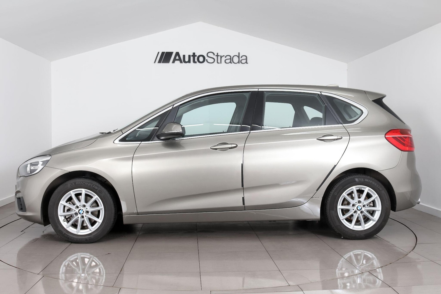 Used BMW 2 Series 2017 for sale - 77156370: Photo 9