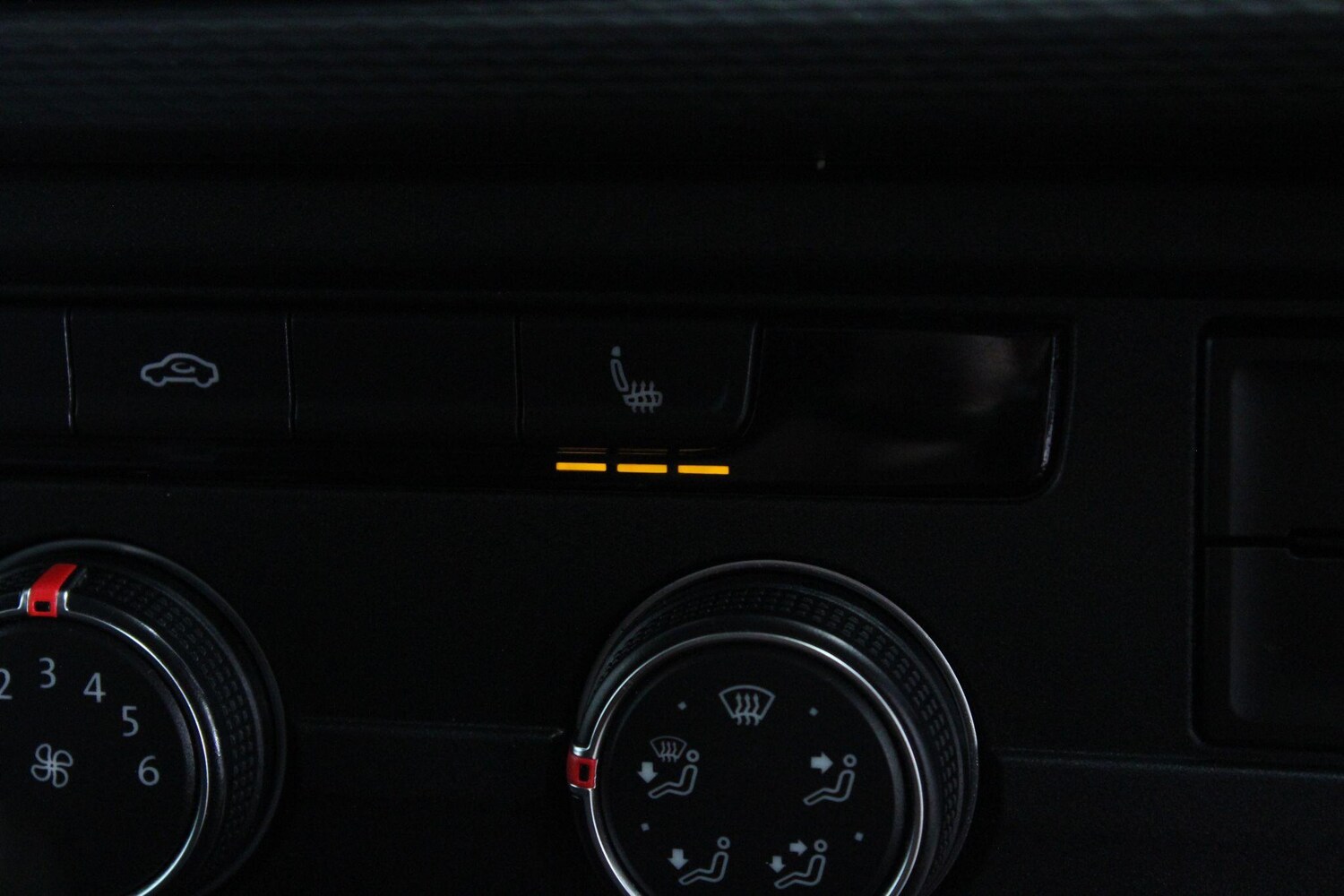 Used Volkswagen Transporter 2023 for sale - 77021081: Photo 24