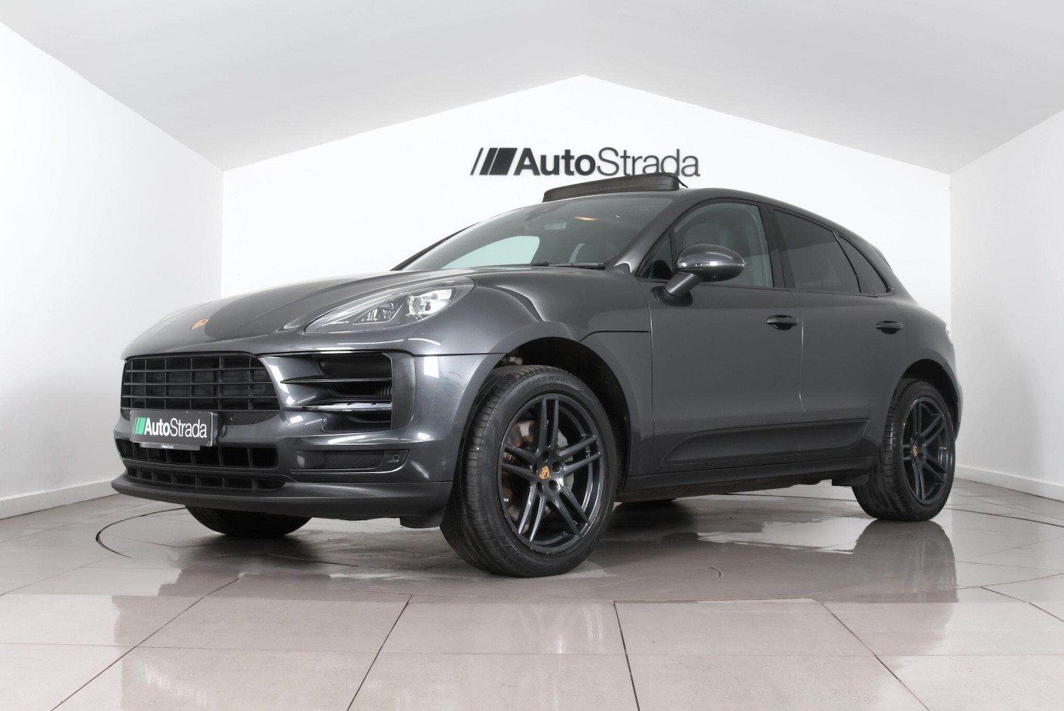 Used Porsche Macan 2021 for sale - 77646622: Photo 17