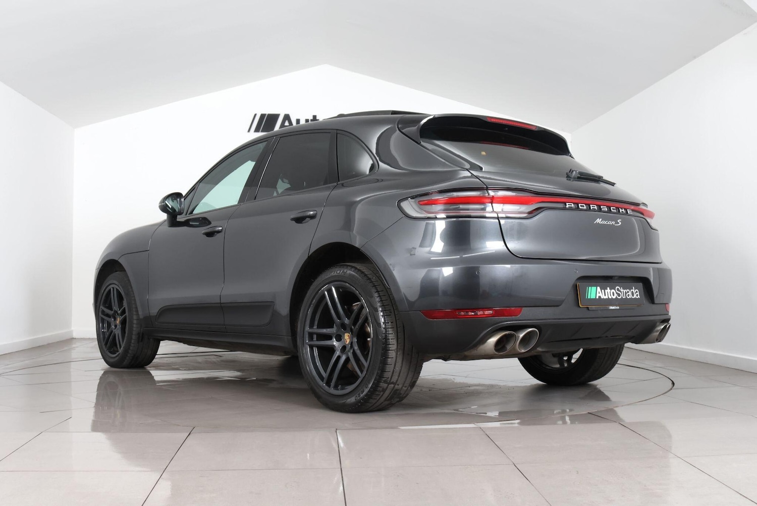 Used Porsche Macan 2021 for sale - 77646622: Photo 19