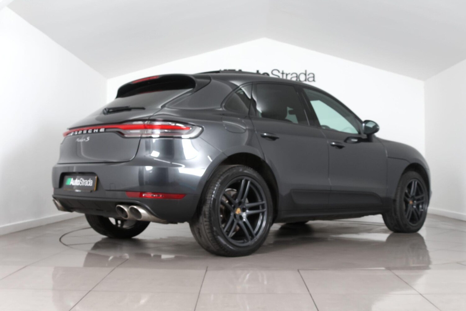 Used Porsche Macan 2021 for sale - 77646622: Photo 21