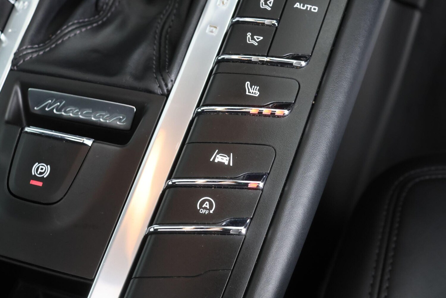 Used Porsche Macan 2021 for sale - 77646622: Photo 40