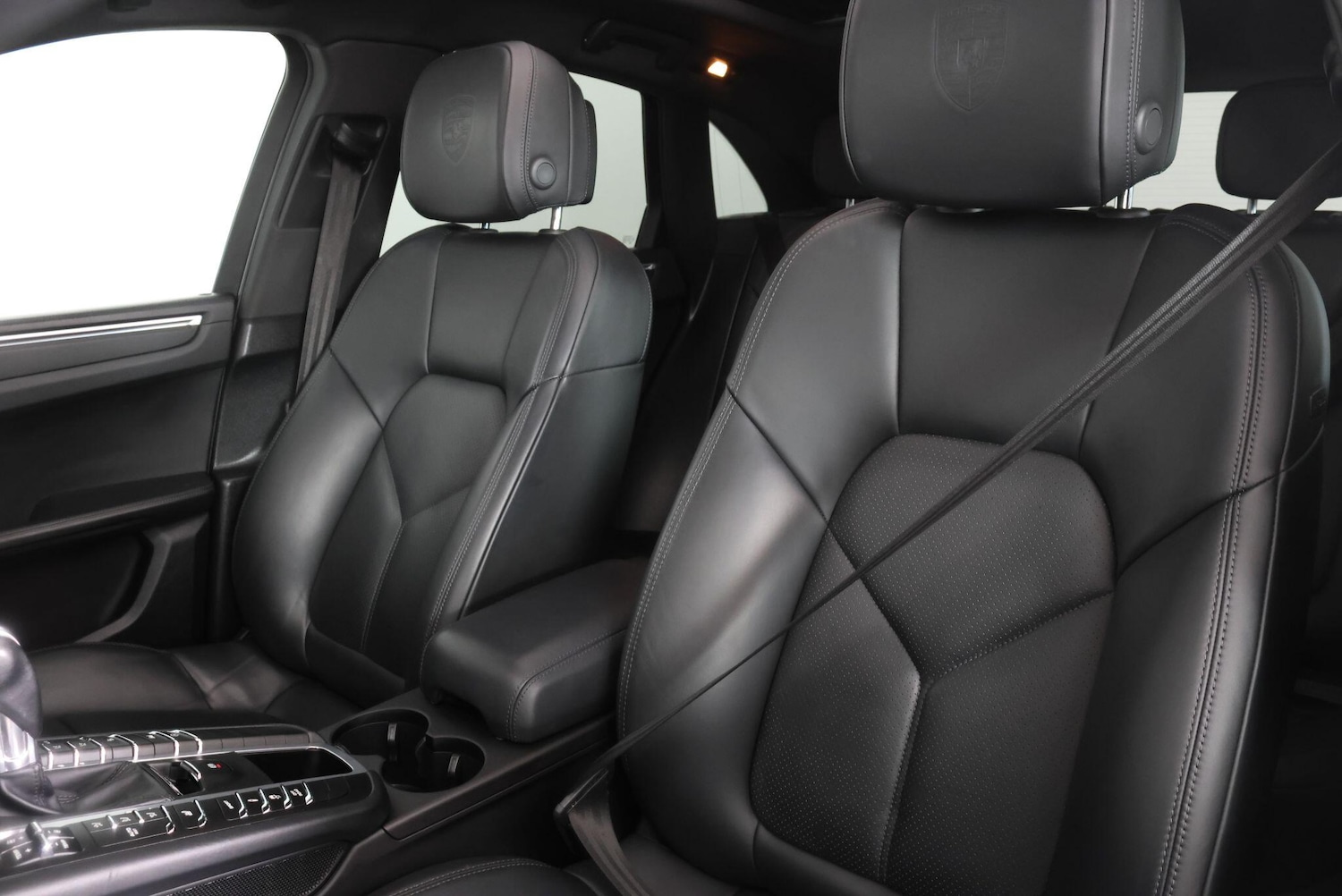 Used Porsche Macan 2021 for sale - 77646622: Photo 47