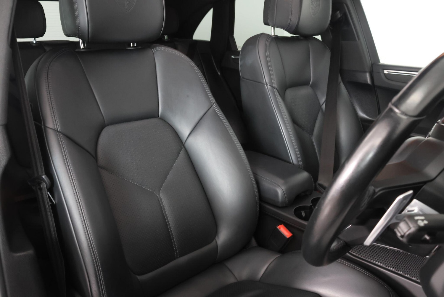 Used Porsche Macan 2021 for sale - 77646622: Photo 49