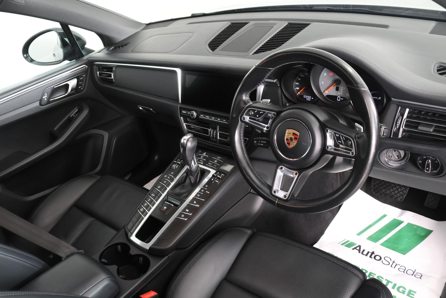 Used Porsche Macan 2021 for sale - 77646622: Photo 52