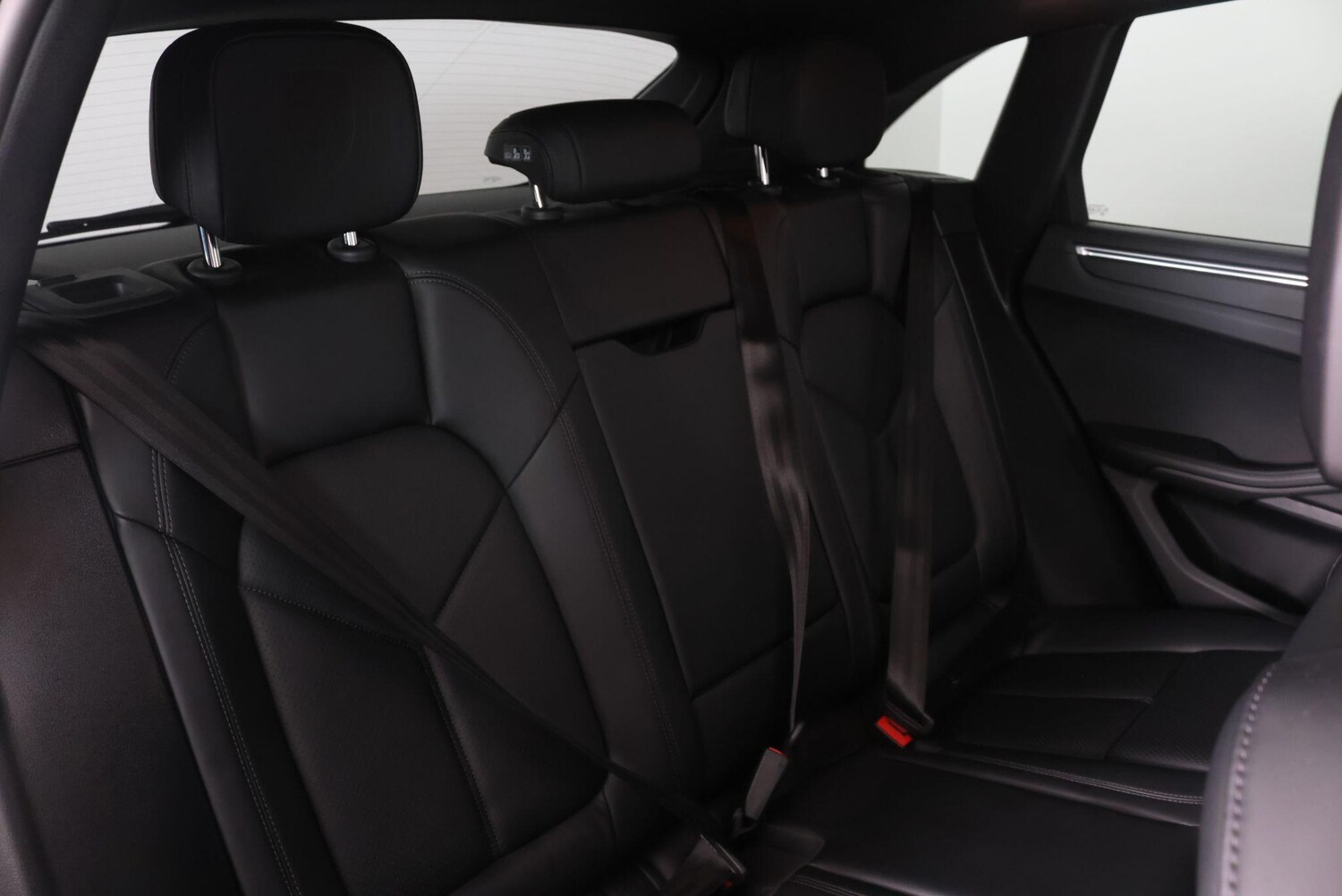 Used Porsche Macan 2021 for sale - 77646622: Photo 60