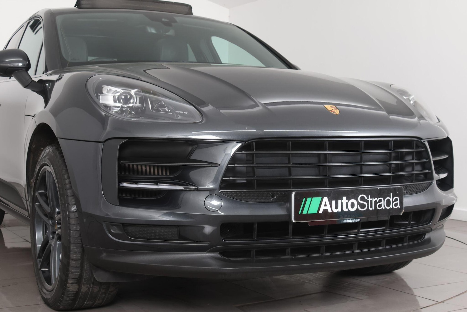 Used Porsche Macan 2021 for sale - 77646622: Photo 69