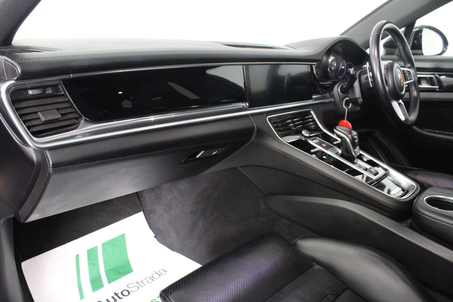 Used Porsche Panamera 2020 for sale - 76990497: Photo 64