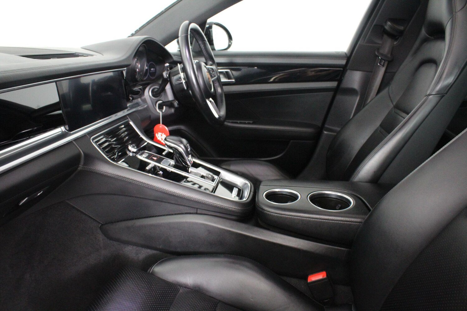 Used Porsche Panamera 2020 for sale - 76990497: Photo 65